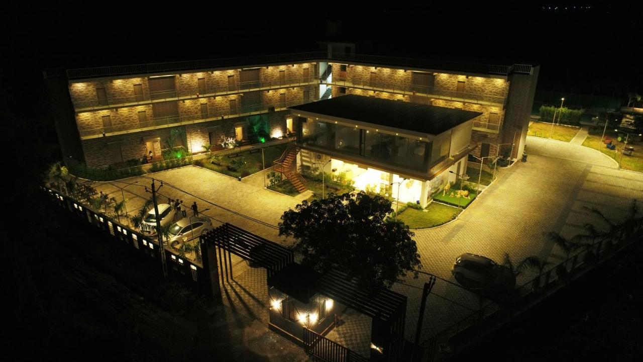 Carina Retreat Resort Sasan Gir Exterior photo